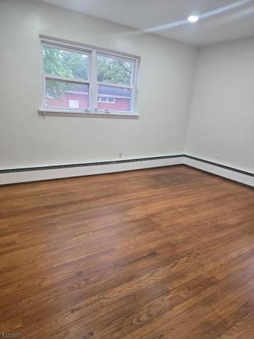 35 E 36th Street Paterson NJ 07514