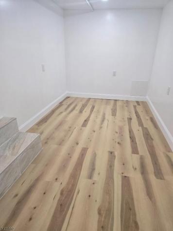 35 E 36th Street Paterson NJ 07514