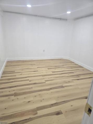 35 E 36th Street Paterson NJ 07514