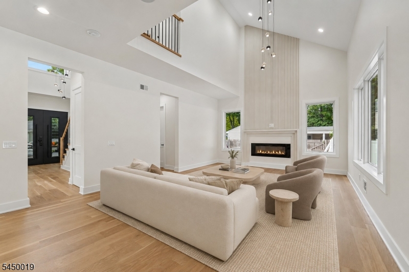 54 Martin Road Livingston NJ 07039