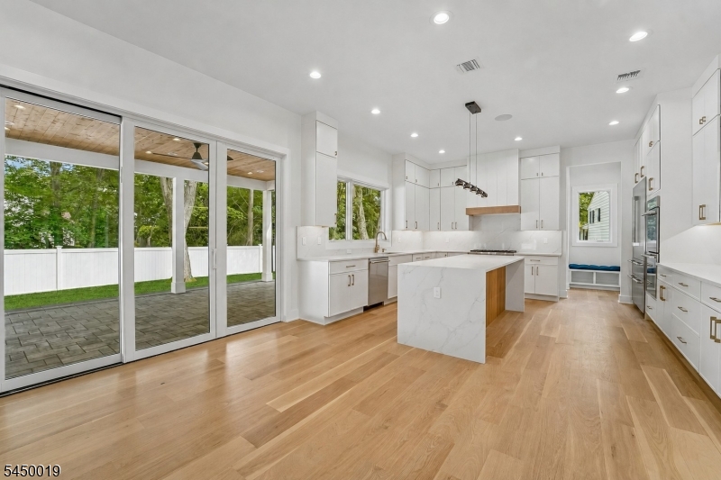 54 Martin Road Livingston NJ 07039
