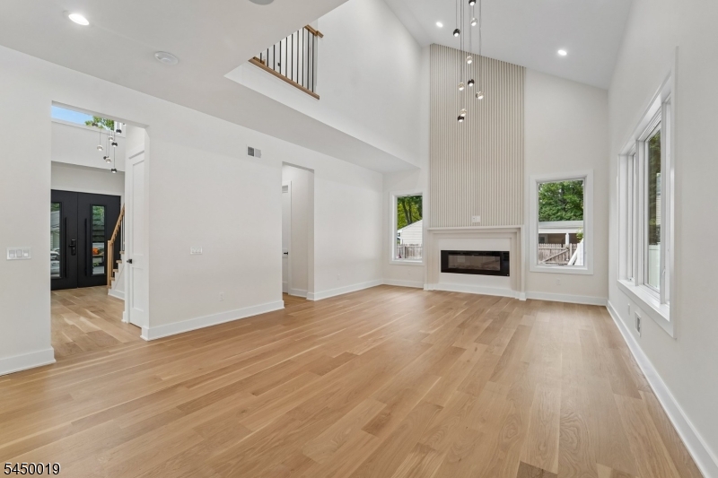 54 Martin Road Livingston NJ 07039