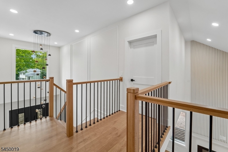 54 Martin Road Livingston NJ 07039