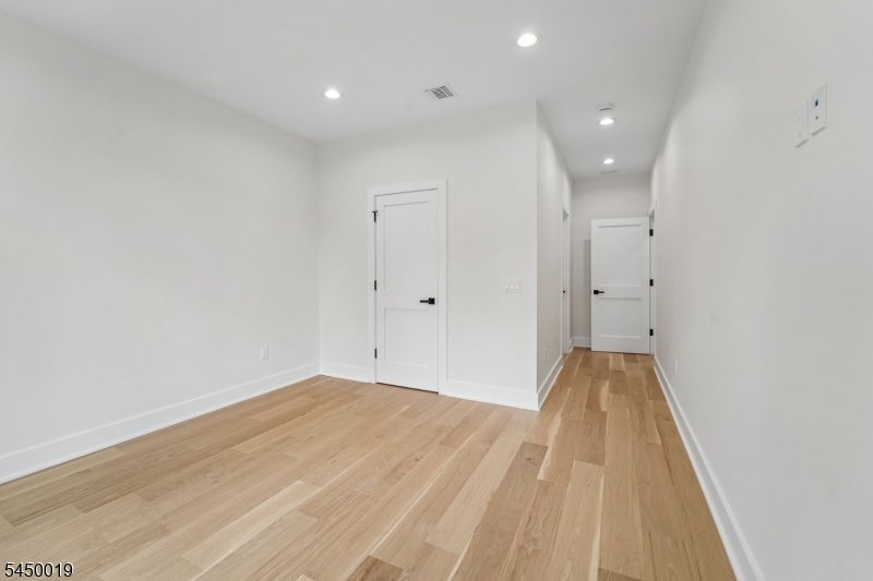 54 Martin Road Livingston NJ 07039
