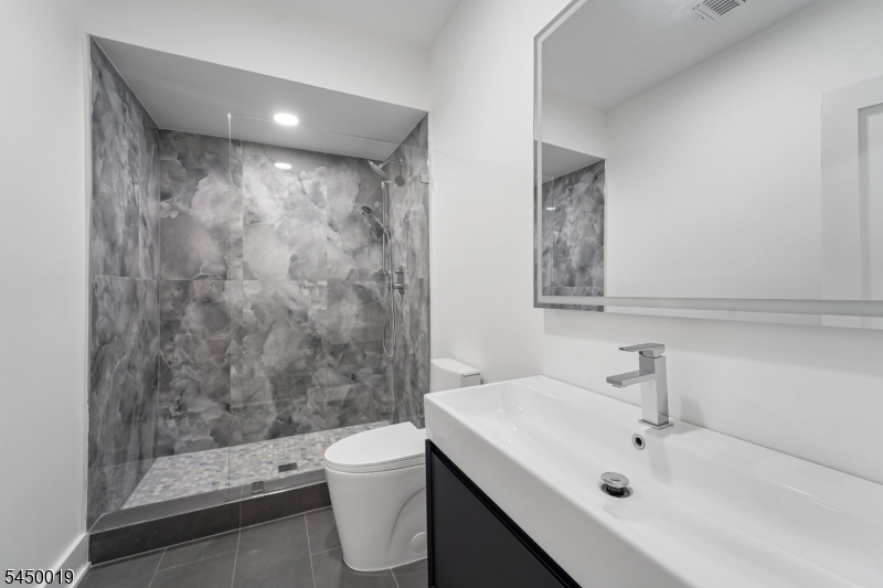 54 Martin Road Livingston NJ 07039