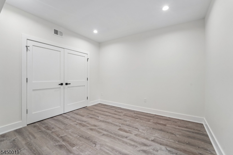 54 Martin Road Livingston NJ 07039