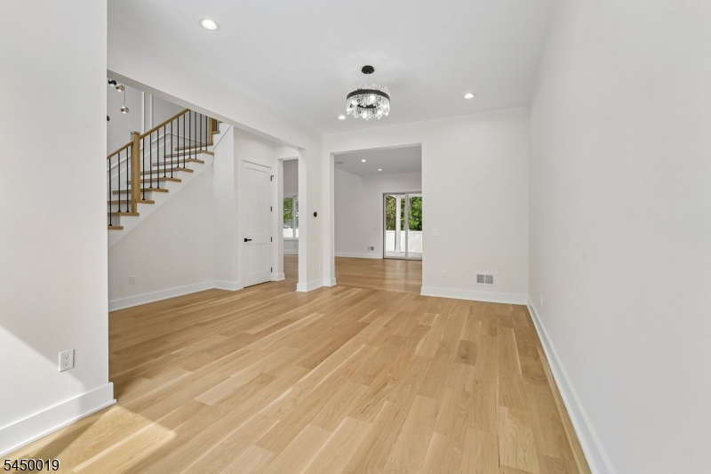 54 Martin Road Livingston NJ 07039