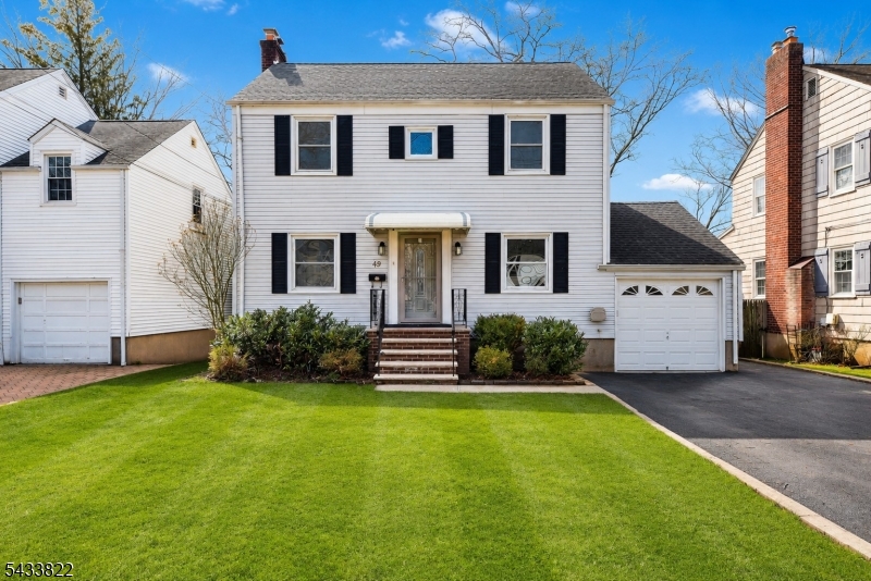 49 Amherst Place Livingston NJ 07039