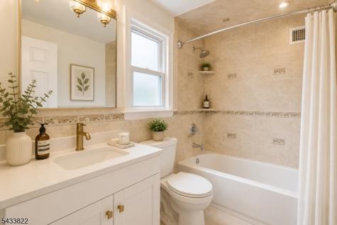 49 Amherst Place Livingston NJ 07039