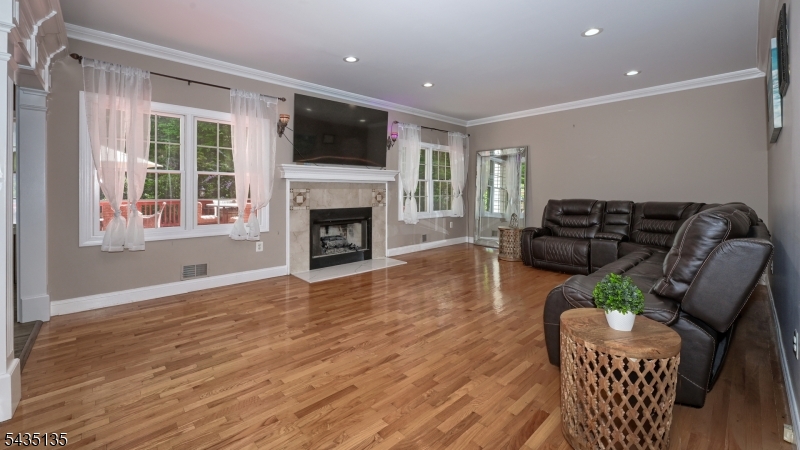 26 Stonehedge Drive Hardyston NJ 07460