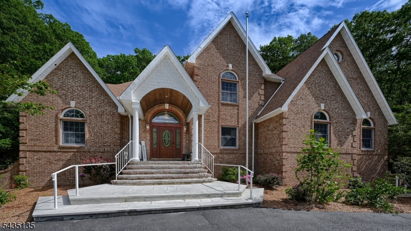 26 Stonehedge Drive Hardyston NJ 07460