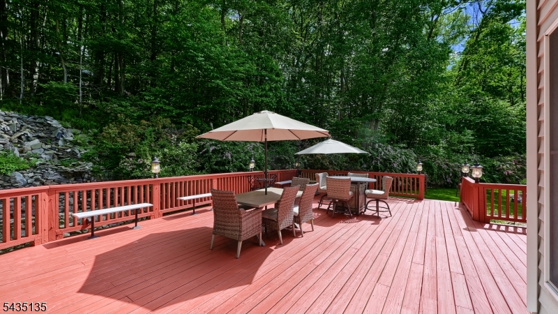 26 Stonehedge Drive Hardyston NJ 07460