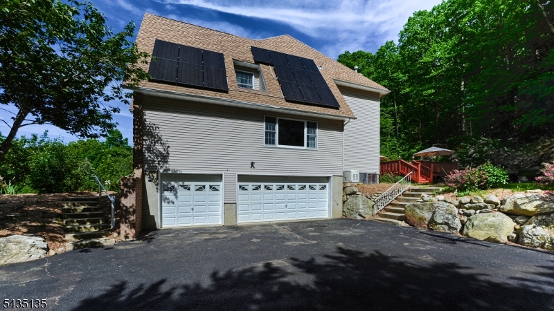 26 Stonehedge Drive Hardyston NJ 07460