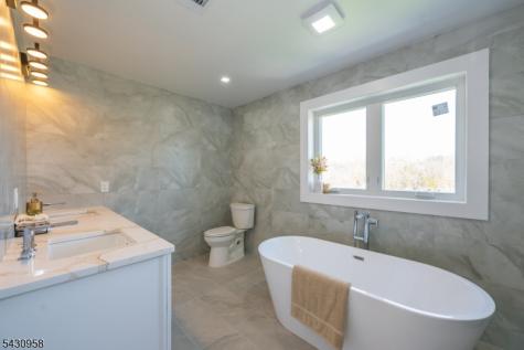 7 Emerald Drive Hardyston NJ 07419