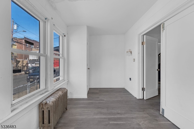 184 Sunset Avenue Newark NJ 07106