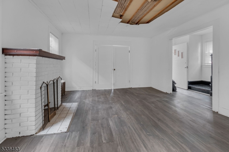 184 Sunset Avenue Newark NJ 07106