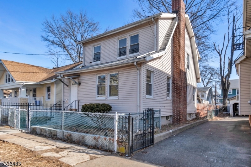 184 Sunset Avenue Newark NJ 07106