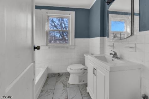 184 Sunset Avenue Newark NJ 07106