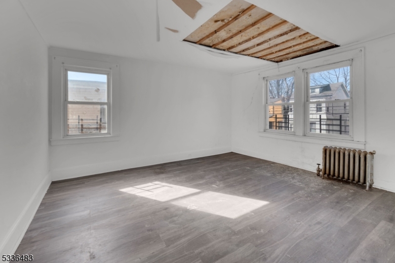 184 Sunset Avenue Newark NJ 07106