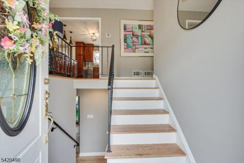 63 Arden Street Franklin NJ 08873