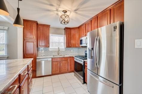 63 Arden Street Franklin NJ 08873