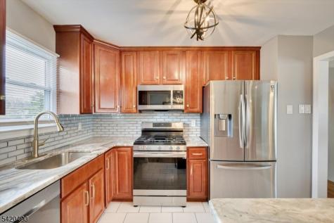63 Arden Street Franklin NJ 08873