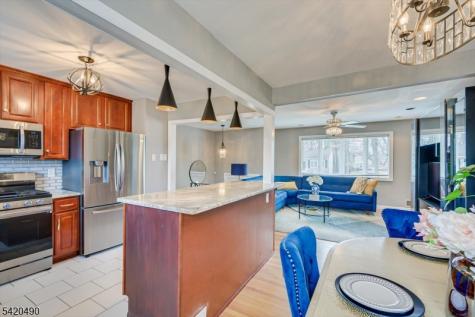 63 Arden Street Franklin NJ 08873