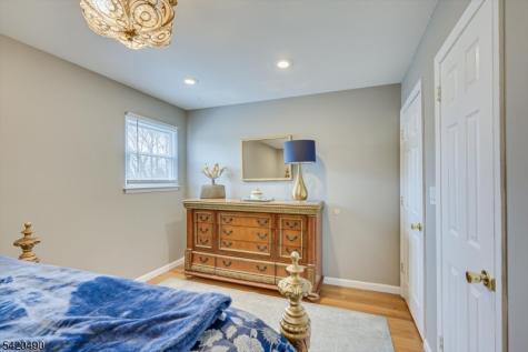 63 Arden Street Franklin NJ 08873