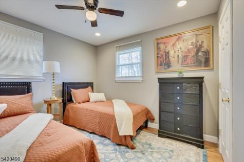 63 Arden Street Franklin NJ 08873