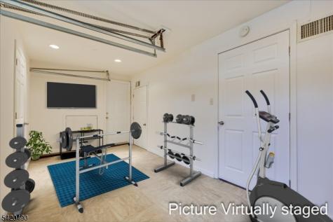 63 Arden Street Franklin NJ 08873