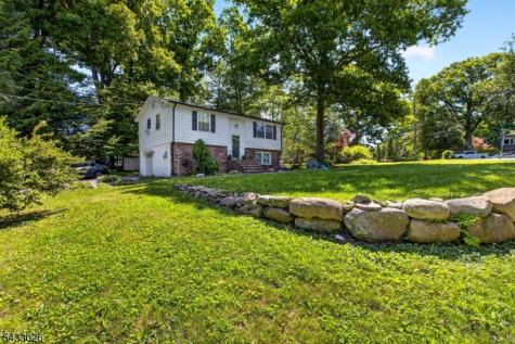 19 Circle Drive West Milford NJ 07438