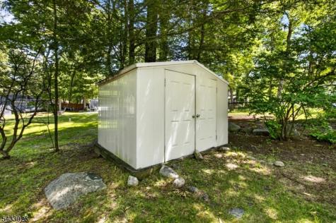 19 Circle Drive West Milford NJ 07438
