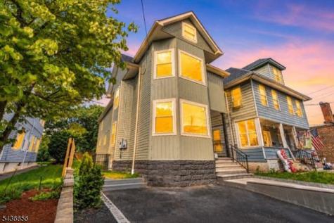 249 Hillside Avenue Leonia NJ 07605