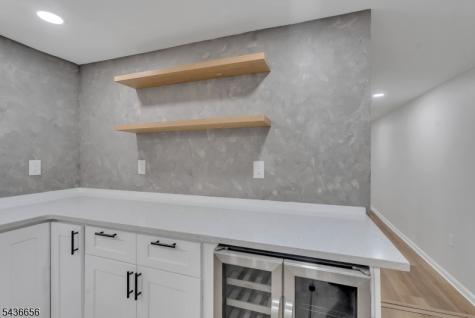 249 Hillside Avenue Leonia NJ 07605