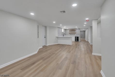 249 Hillside Avenue Leonia NJ 07605
