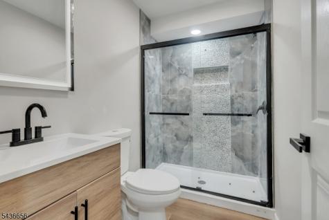 249 Hillside Avenue Leonia NJ 07605