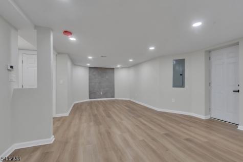 249 Hillside Avenue Leonia NJ 07605