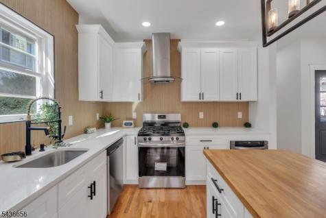 249 Hillside Avenue Leonia NJ 07605