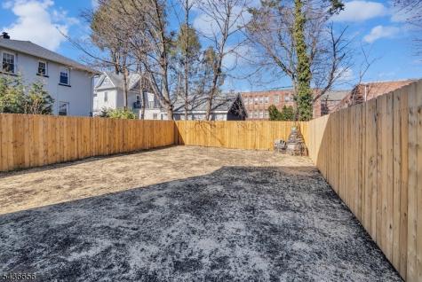 249 Hillside Avenue Leonia NJ 07605