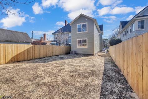 249 Hillside Avenue Leonia NJ 07605