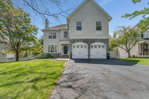 8 Miller Lane Readington NJ 08889