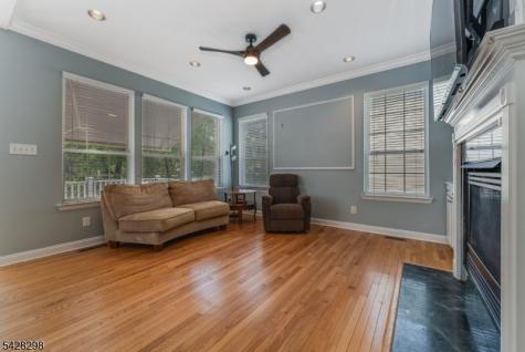 8 Miller Lane Readington NJ 08889