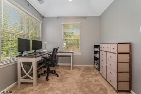 8 Miller Lane Readington NJ 08889