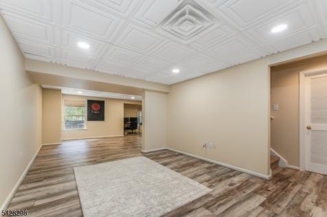 8 Miller Lane Readington NJ 08889