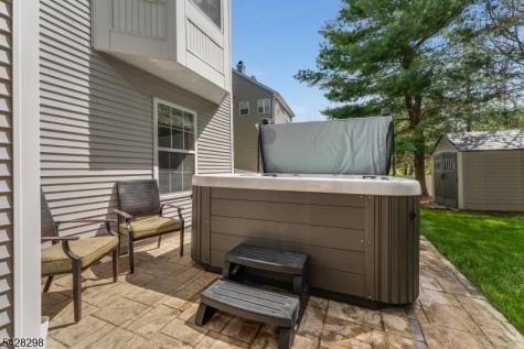 8 Miller Lane Readington NJ 08889