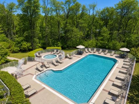 8 Miller Lane Readington NJ 08889