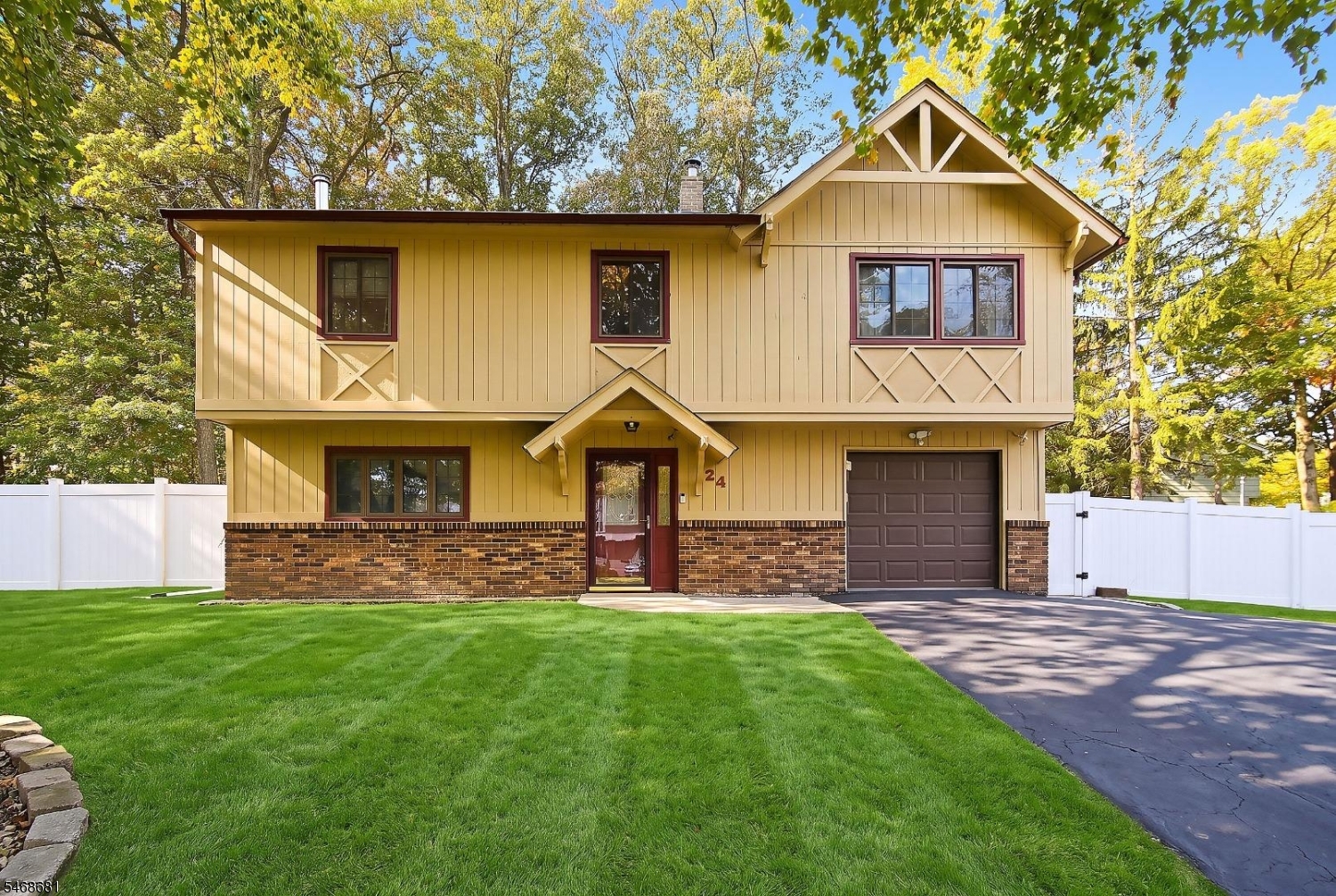 24 Mead Road Hopatcong NJ 07843