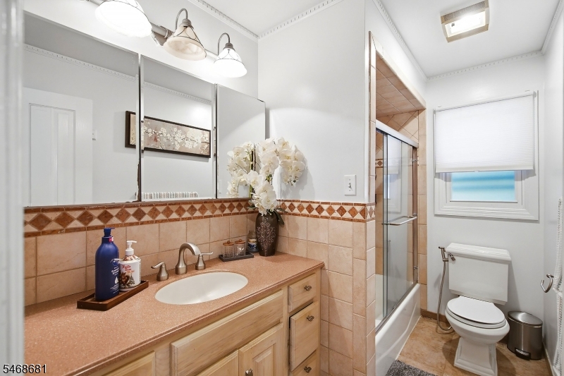 24 Mead Road Hopatcong NJ 07843
