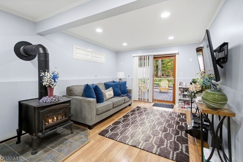 24 Mead Road Hopatcong NJ 07843