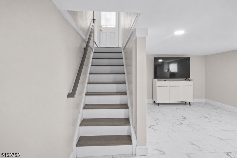 25 Randolph Street Lincoln Park NJ 07035